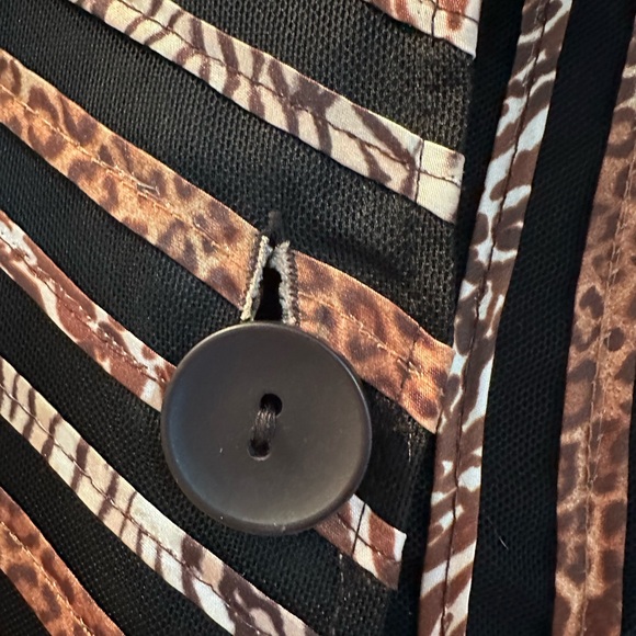 Chicos light weight see through blazer size 1 - Picture 4 of 7